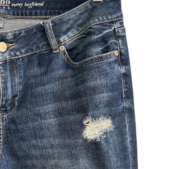 Soho Women's Curvy Boyfriend Jeans Size 10 Blue Distressed Denim Cuffs - Picture 7 of 11